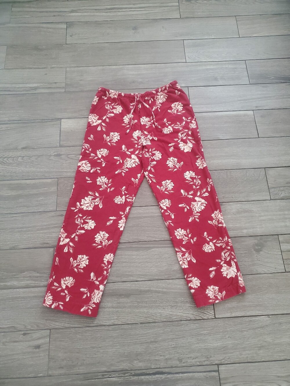 Garnet Hill women's 100% organic cotton red cream floral pajama pants size M